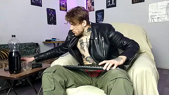 Huntall77 online show from 02.23.26