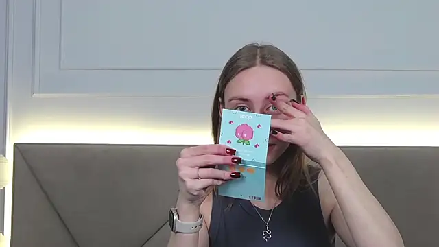 RachaelCute online show from 12.04.25