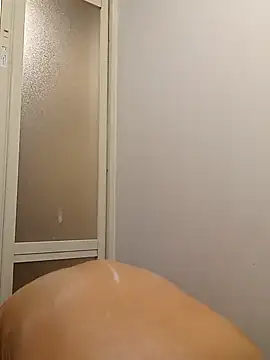 yu-yu28 online show from 11.18.25