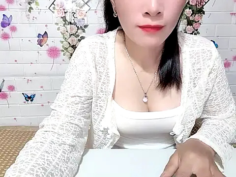 Snapshot of Soursop-op chatting on 06.05.26 Soursop-op online show from 06.05.26