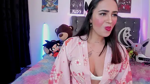 lunabritton1 online show from 12.15.25