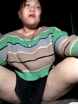 Snapshot of m-mbae chatting on 02.19.26 m-mbae online show from 02.19.26