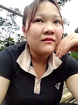 Snapshot of m-mbae chatting on 02.22.26 m-mbae online show from 02.22.26