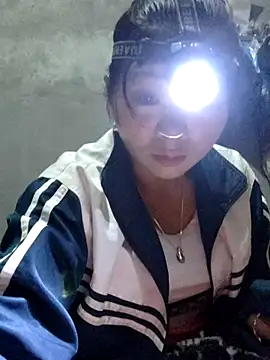 vangkt-cute online show from 11.20.25