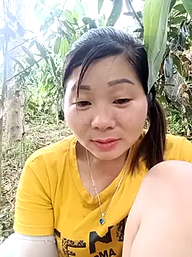 Snapshot of vangkt-cute chatting on 04.23.26 vangkt-cute online show from 04.23.26