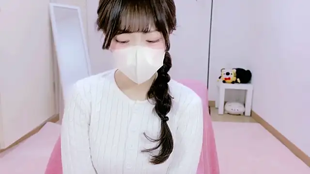 Snapshot of arisu-chan chatting on 11.13.25 arisu-chan online show from 11.13.25