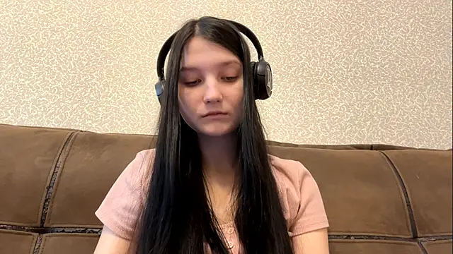 AurorAurora online show from 01.14.26