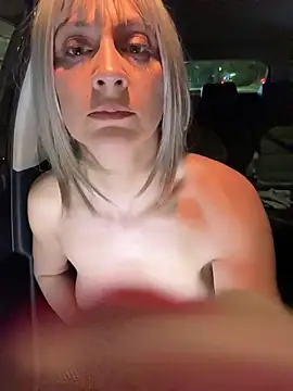 HOTLadyluna online show from 04.06.26