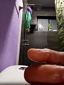 Snapshot of charlyver36 chatting on 11.12.25 charlyver36 online show from 11.12.25