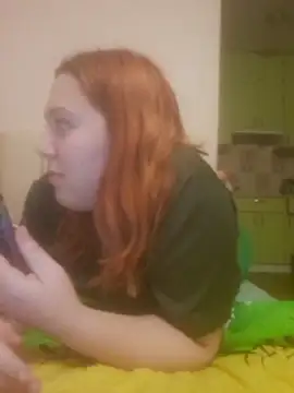 Snapshot of MaryCherryLady chatting on 11.12.25 MaryCherryLady online show from 11.12.25