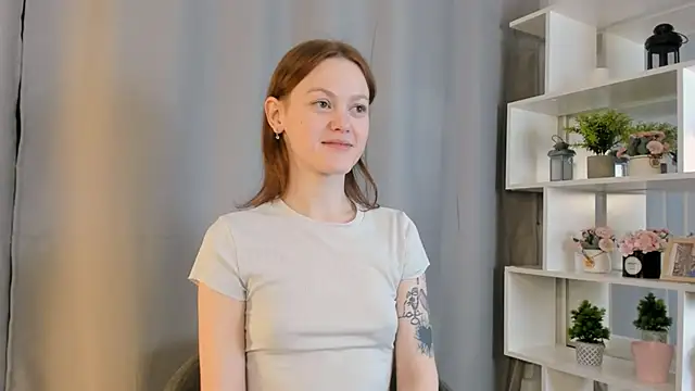 Snapshot of KendaKrech chatting on 11.11.25 KendaKrech online show from 11.11.25