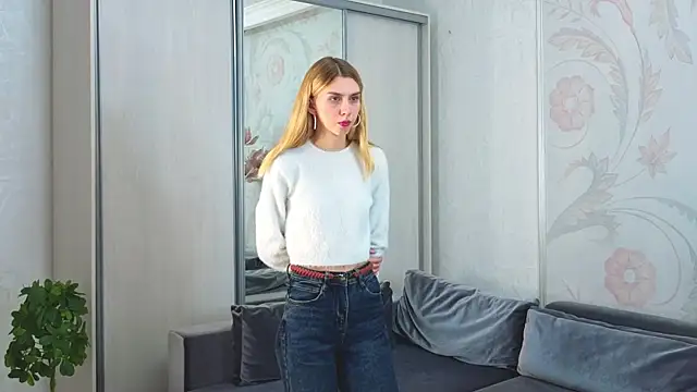 Snapshot of DriftLure chatting on 11.15.25 DriftLure online show from 11.15.25