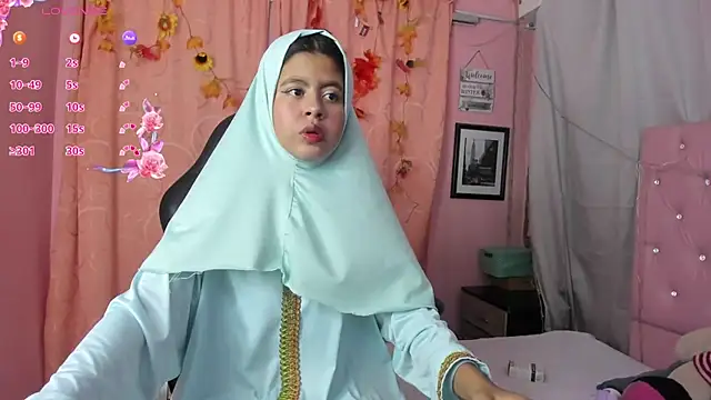 NaylaAbadi online show from 02.05.26