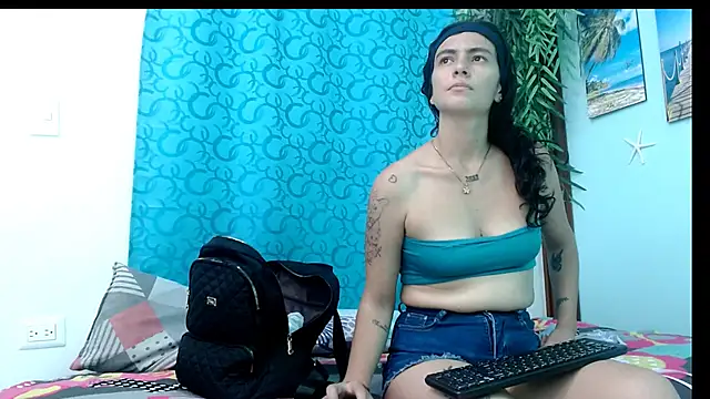 Snapshot of salomesmit666 chatting on 11.19.25 salomesmit666 online show from 11.19.25