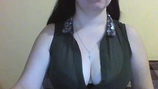 Snapshot of Vitalina282128 chatting on 11.30.25 Vitalina282128 online show from 11.30.25