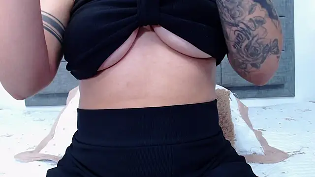 Ana Paula0 online show from 11.28.25