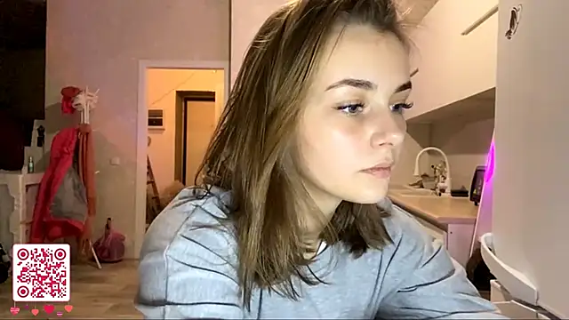 GeralynChiszar online show from 11.21.25