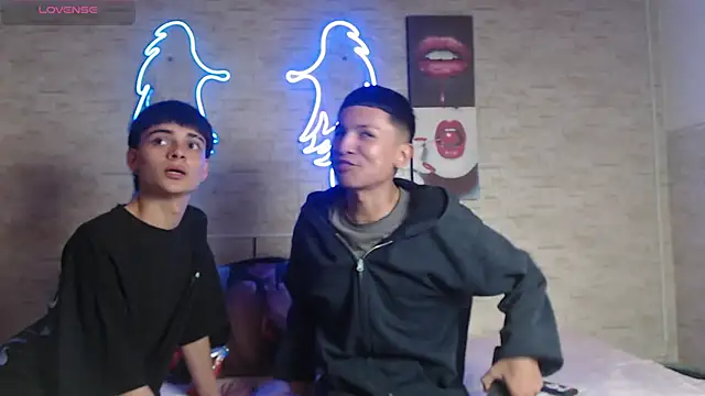 axel milo kairo and noa online show from 11.28.25