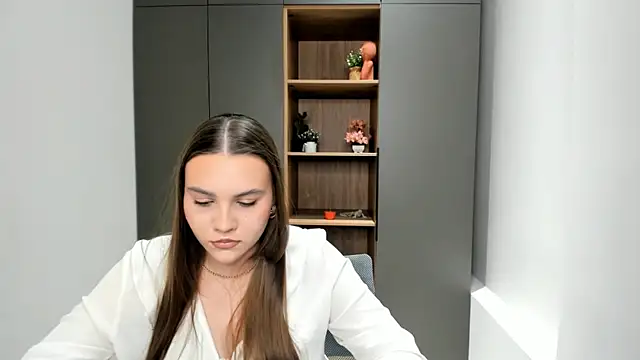 ElwandaMcilvain online show from 11.11.25