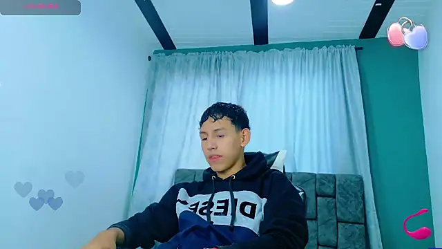 FelipeGonzalezz online show from 11.16.25