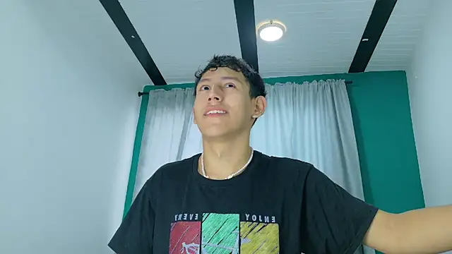 FelipeGonzalezz online show from 11.30.25