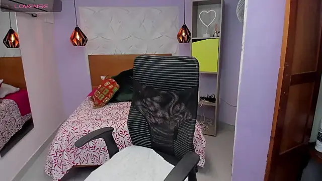 Amber Ribera online show from 01.07.26