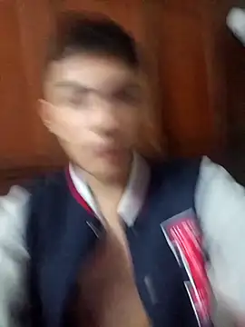 Snapshot of Santiagooo1233 chatting on 11.16.25 Santiagooo1233 online show from 11.16.25