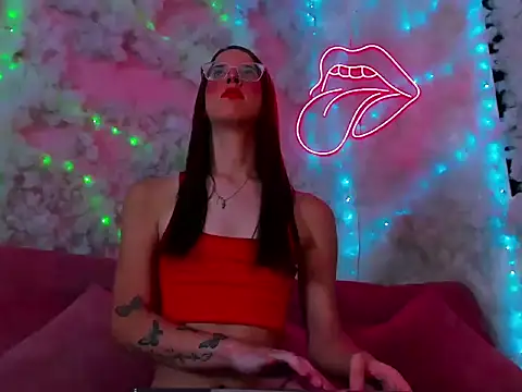 Snapshot of ivy_ary chatting on 11.19.25 ivy ary online show from 11.19.25