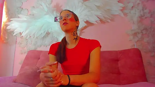 Snapshot of ivy_ary chatting on 12.16.25 ivy ary online show from 12.16.25