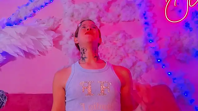 Snapshot of ivy_ary chatting on 12.19.25 ivy ary online show from 12.19.25