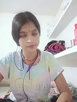 Mohnicute online show from 05.15.26