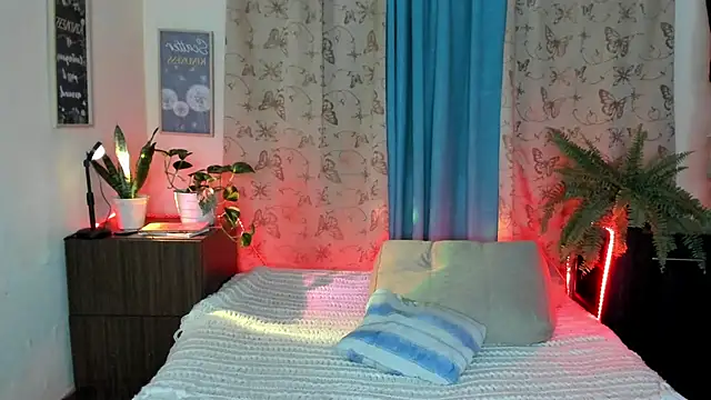 Angel White25 online show from 11.21.25