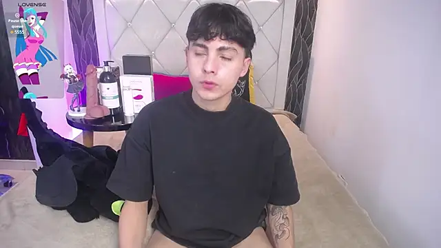 Samu FoXXX online show from 11.12.25