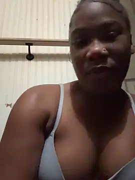 Issa smooch online show from 11.11.25