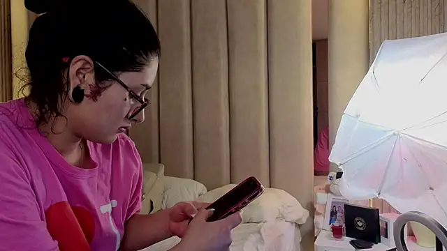 Iamnyxy online show from 11.28.25