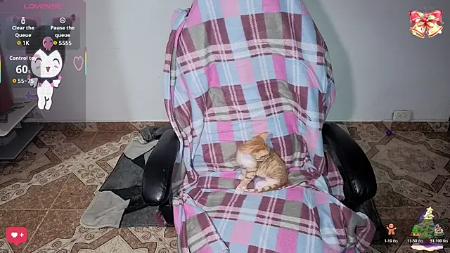 Snapshot of Melody_Ghot chatting on 12.22.25 Melody Ghot online show from 12.22.25