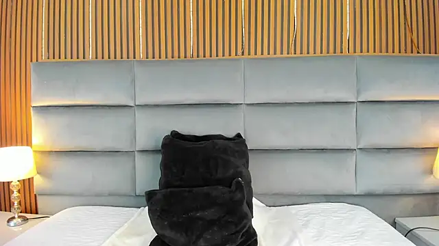 Lucy Vegas online show from 04.06.26