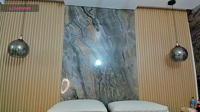 Snapshot of emma_pastori chatting on 11.18.25 emma pastori online show from 11.18.25