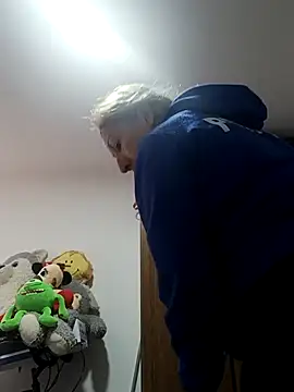 Snapshot of chrystal_sl852 chatting on 02.04.26 chrystal sl852 online show from 02.04.26