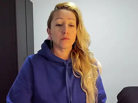 Snapshot of chrystal_sl852 chatting on 02.07.26 chrystal sl852 online show from 02.07.26