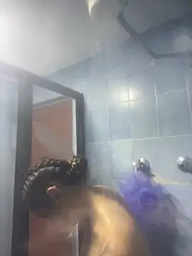 Snapshot of Dreana chatting on 03.03.26 Dreana online show from 03.03.26