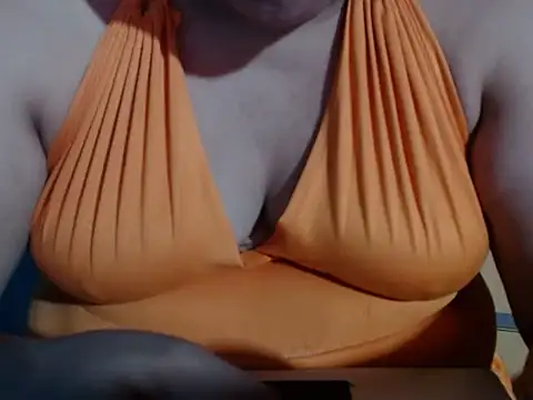 karolbb22 online show from 11.12.25