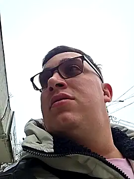 Snapshot of Gay24nk chatting on 12.17.25 Gay24nk online show from 12.17.25