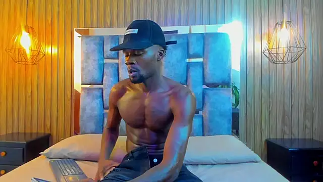 Snapshot of Ethan__OPry chatting on 12.13.25 Ethan OPry online show from 12.13.25