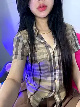 Snapshot of Bella_wett chatting on 11.12.25 Bella wett online show from 11.12.25