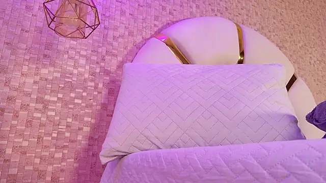 Caroline palmerr online show from 04.14.26