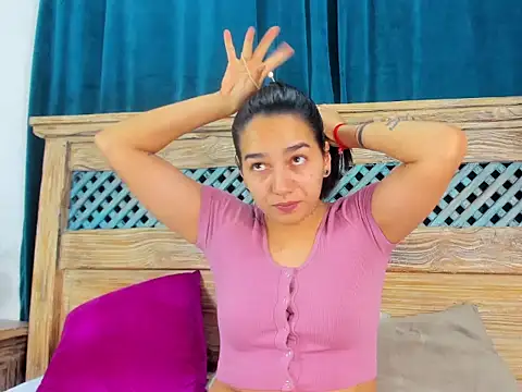 Snapshot of Chelsea_Russell01 chatting on 11.21.25 Chelsea Russell01 online show from 11.21.25