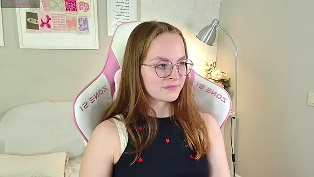 MadisonSmitt online show from 11.12.25