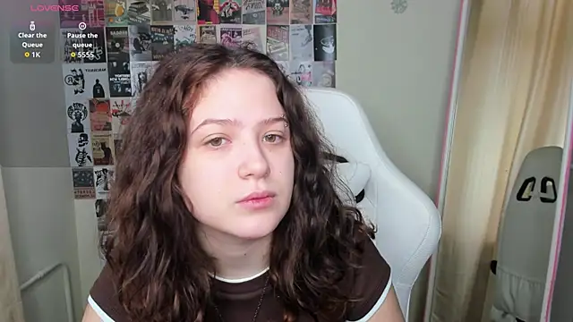 Anora Miller online show from 02.11.26