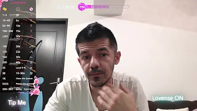 Snapshot of Dale_E chatting on 11.25.25 Dale E online show from 11.25.25